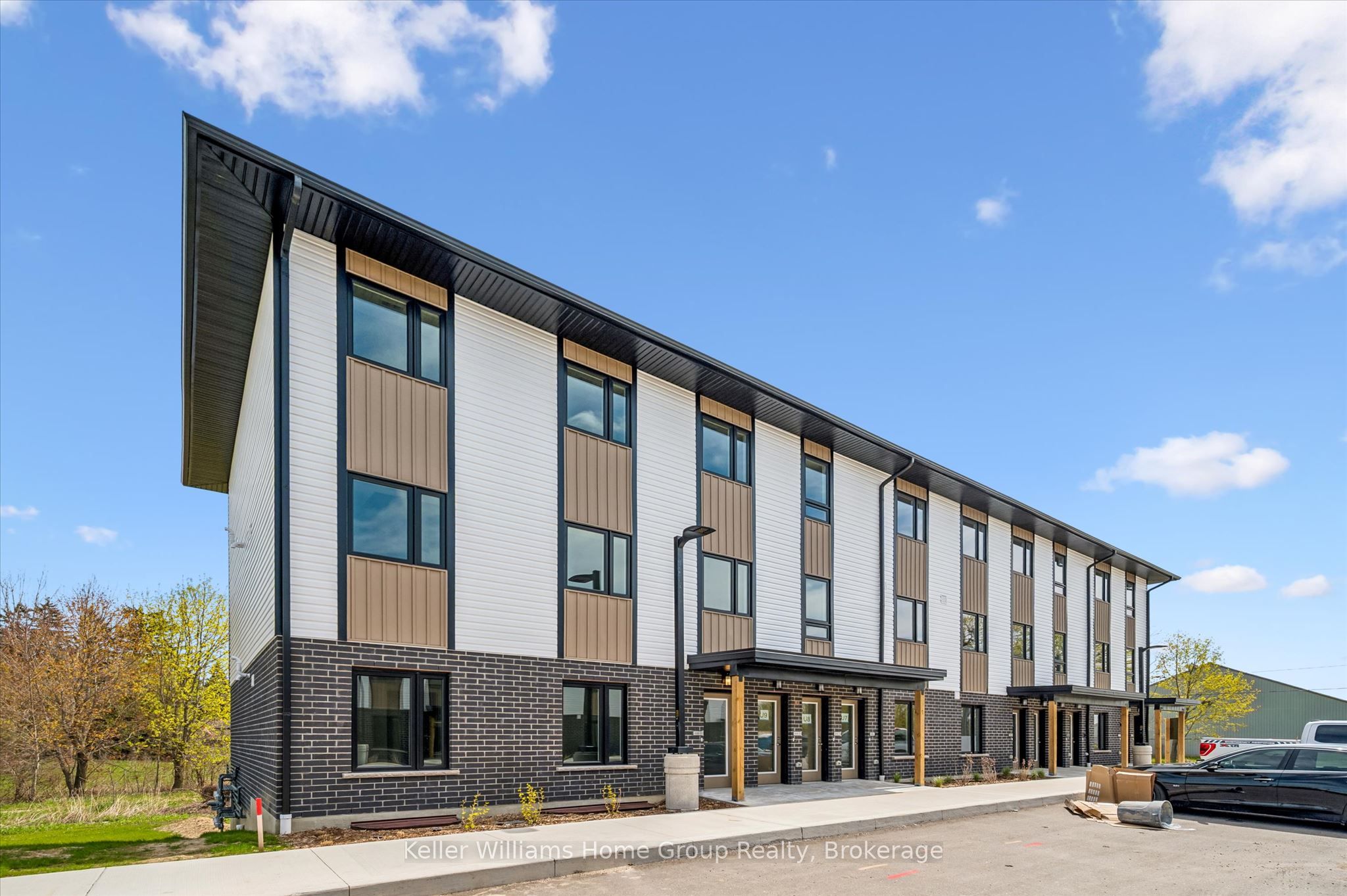 4-465 Garafraxa Street W, Centre Wellington, ON, N1M 1C6
