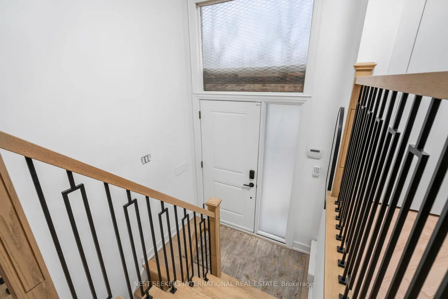 155 Plunkett Road photo 4