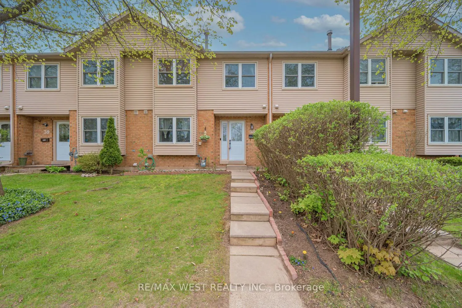 2065 Amherst Heights Court 38