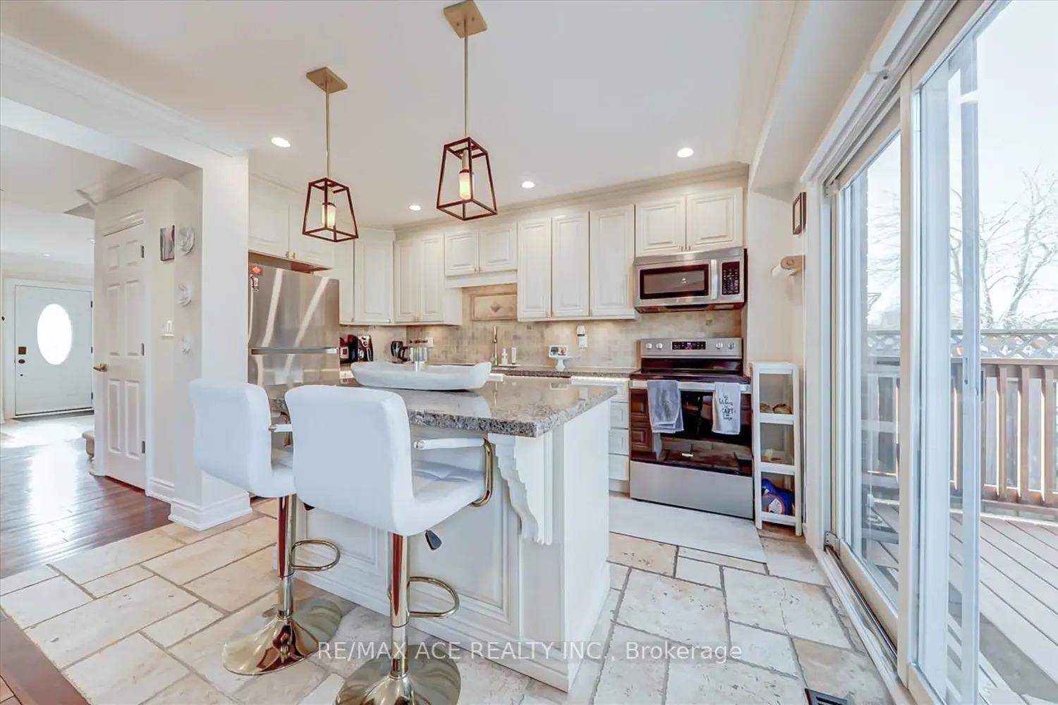 Additional image 5 of 3239 Valcourt Crescent