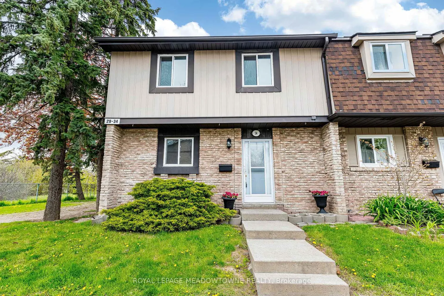 93 Hansen Road 34