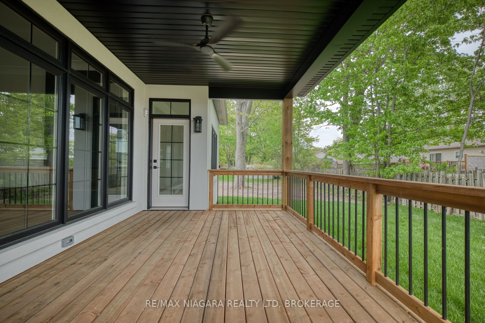 Additional image 2 of 60 Pleasant Avenue N, Fort Erie, ON, L0S 1N0