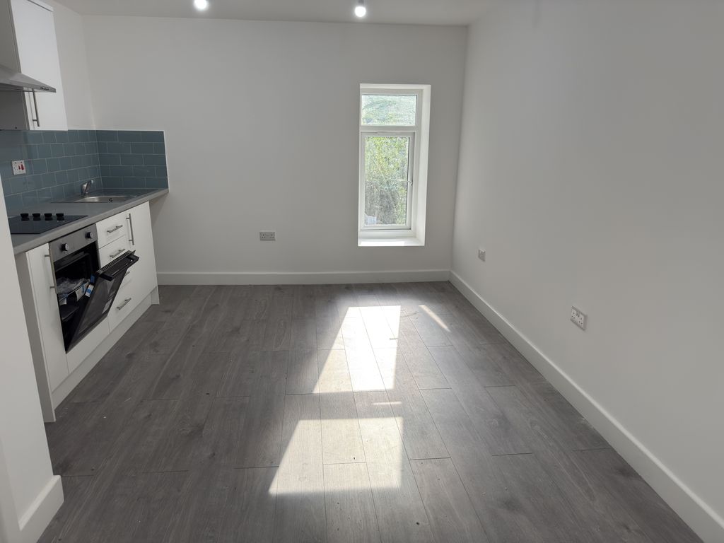 Additional image 7 of 1 bed flat to rentPicton Street, Maesteg CF34