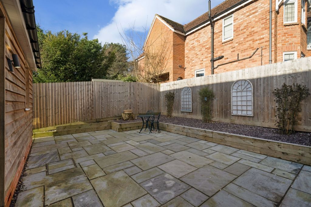 Additional image 12 of 3 bed detached house to rentBarley Close, Henley-In-Arden B95