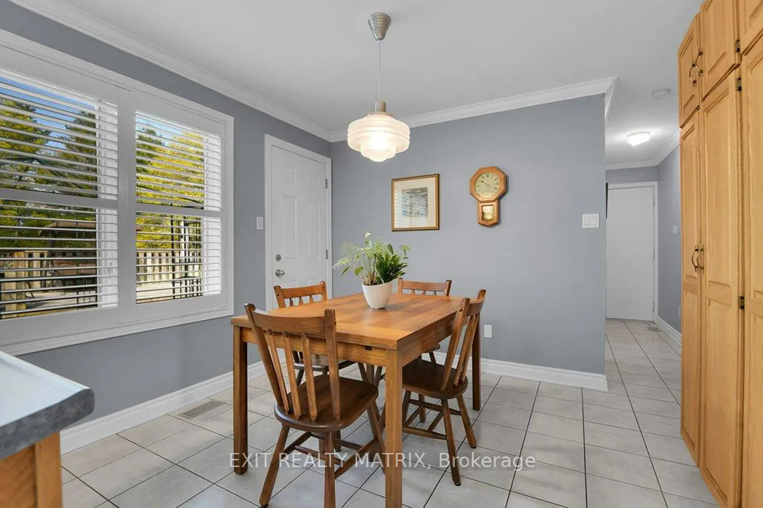1340 Cuthbert Way photo 4