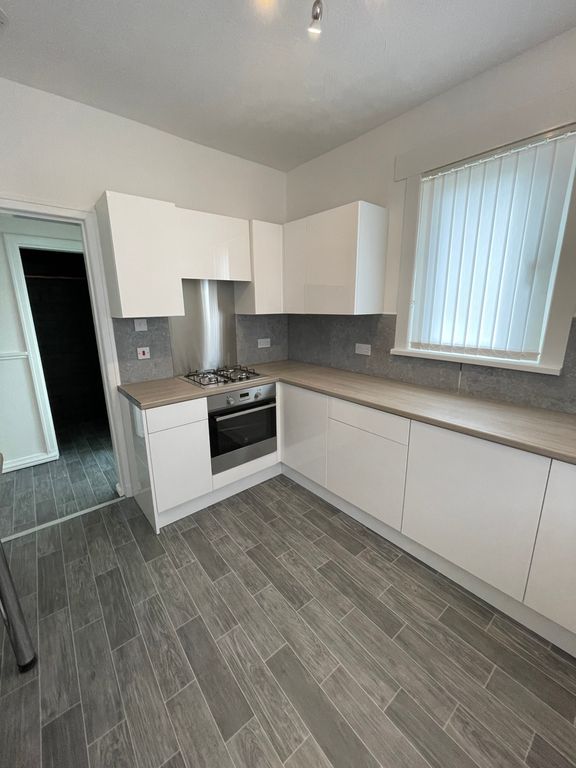 Additional image 5 of 3 bed flat to rentNorth Drive, Troon KA10