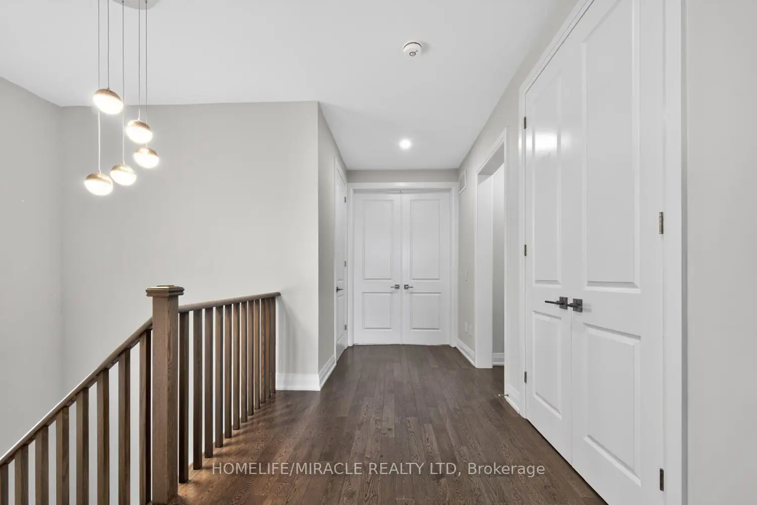 Additional image 13 of 1032 Edinburgh Drive