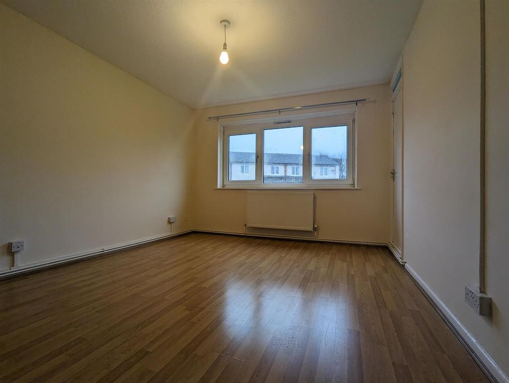 Additional image 7 of 2 bed flat to rentSiskin Close, Haverfordwest SA61