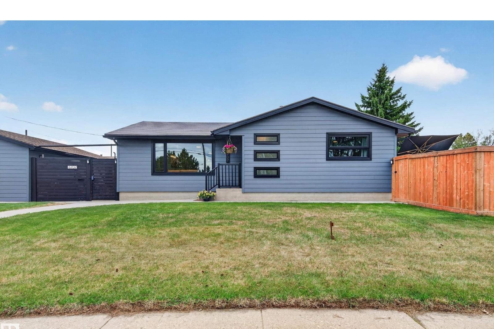 Additional image 7 of 6707 92b Avenue NW, Edmonton, AB, T6B0V8