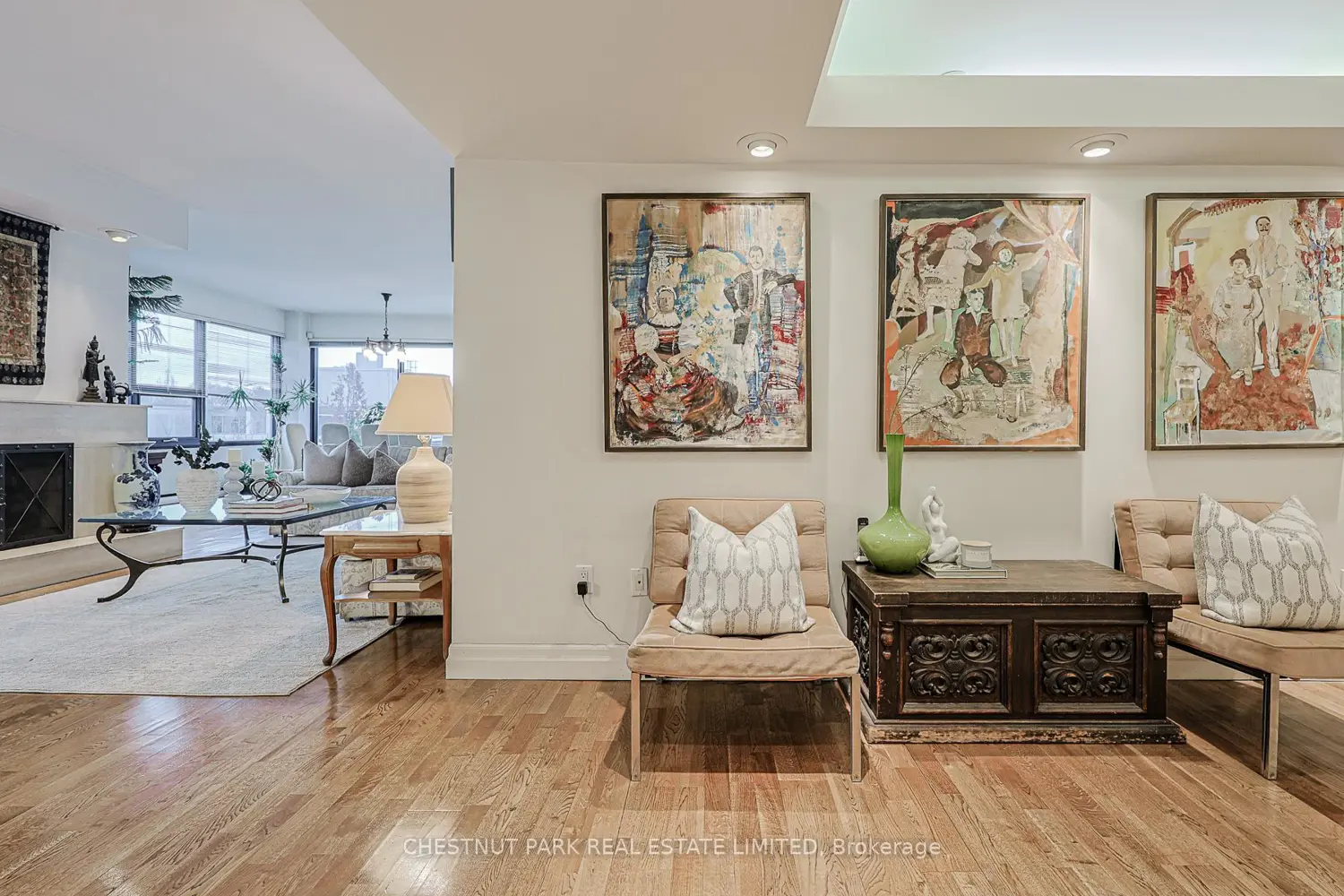 70 Montclair Avenue Ph2 photo 3