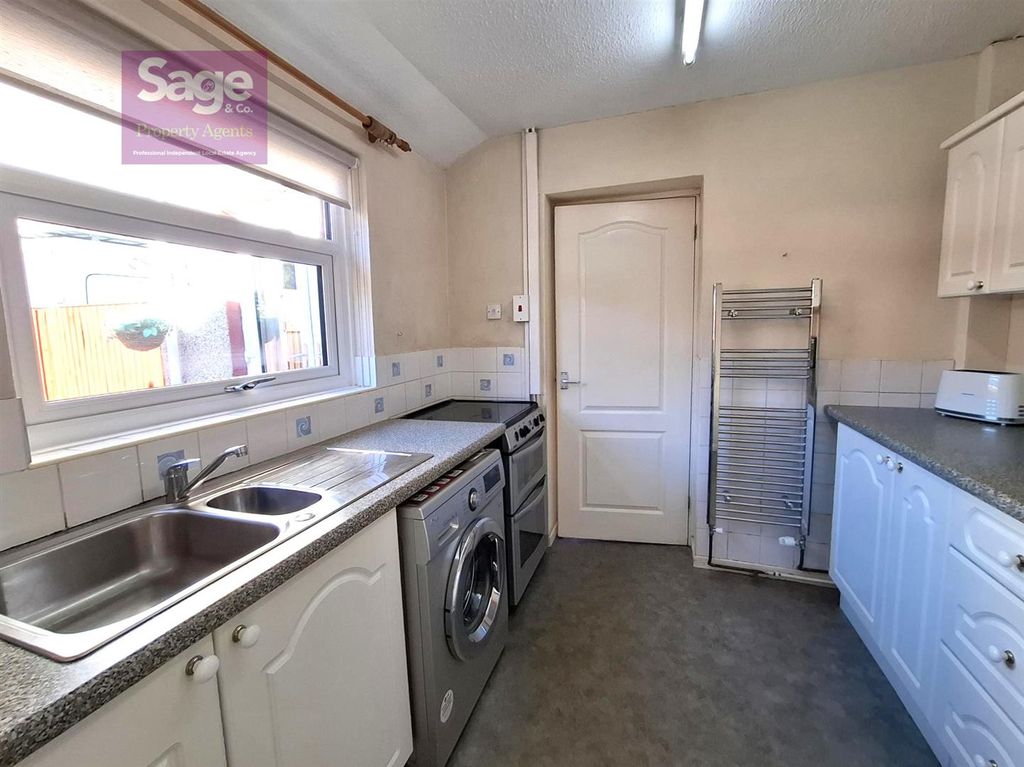 Additional image 5 of 3 bed end terrace house to rentGrove Road, Risca NP11