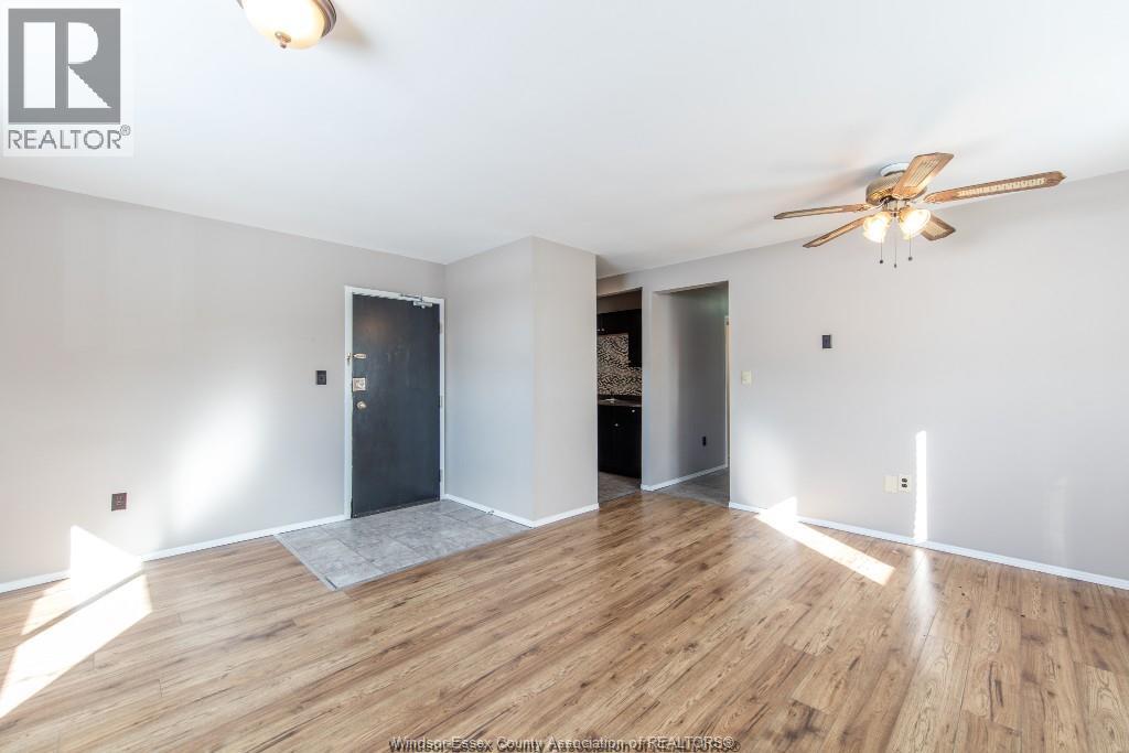 Additional image 4 of UPPER 3-1316 California , Windsor, ON, N9B3A1