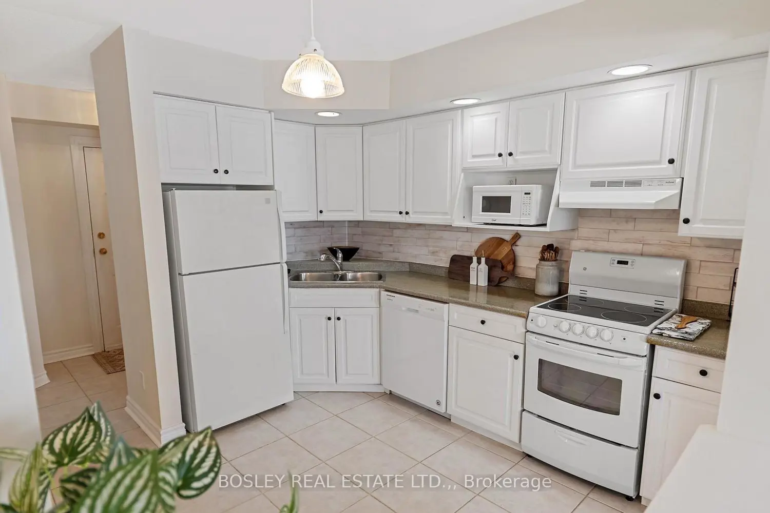 Additional image 2 of 1061 Vansickle Road 205A