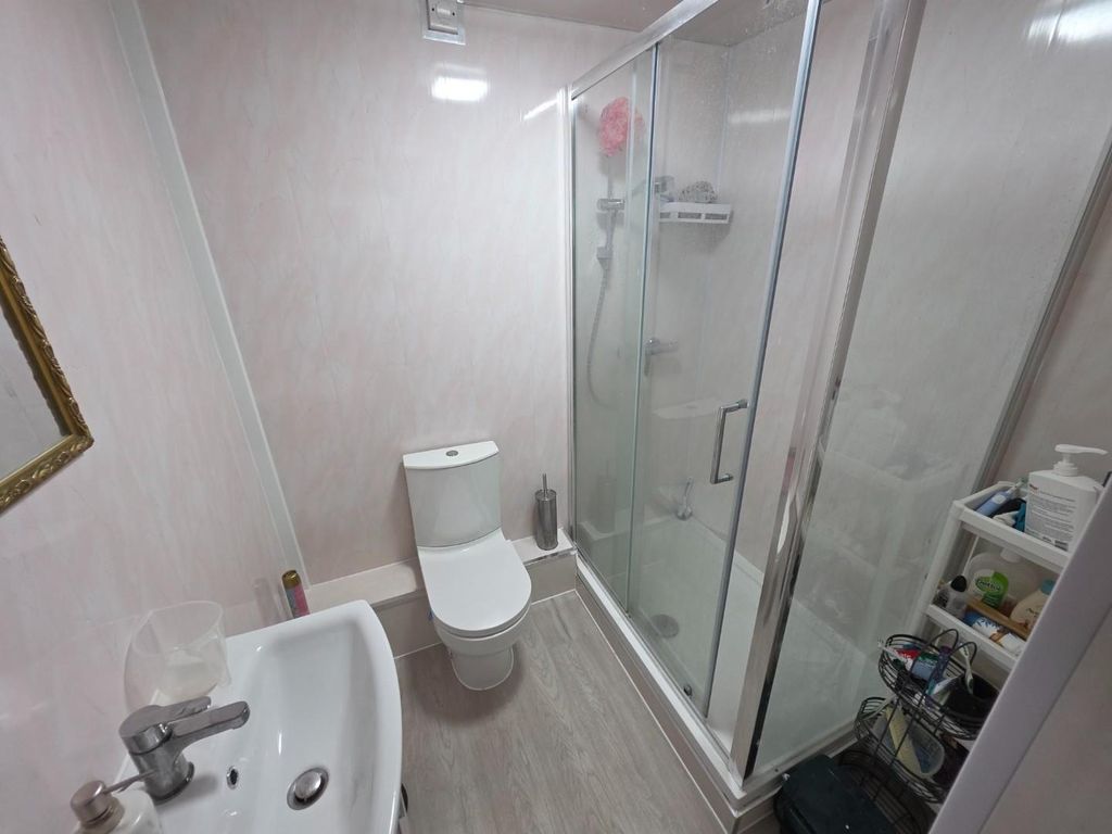 Additional image 7 of 3 bed end terrace house to rentAsh Grove, Llandough, Penarth CF64