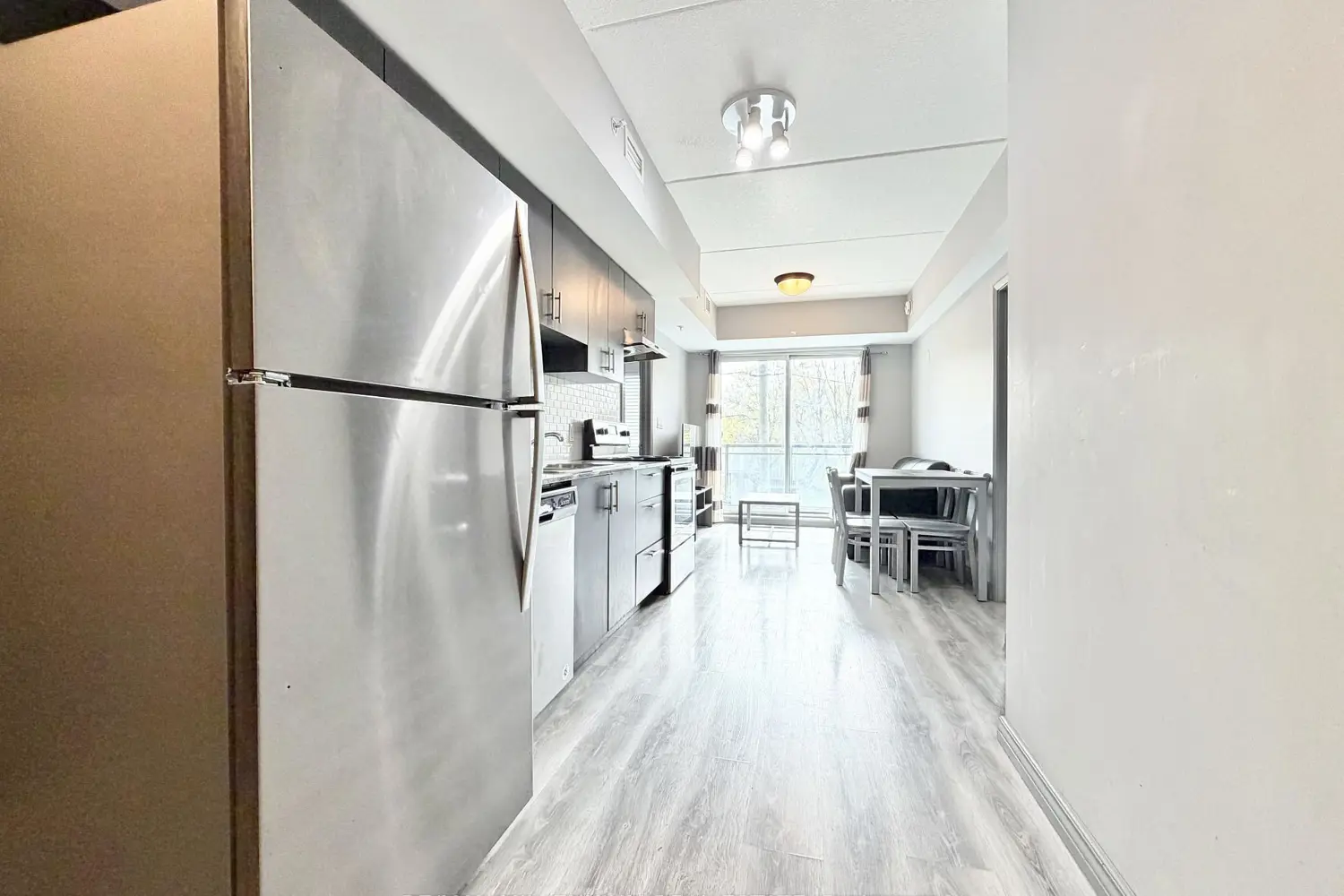Additional image 2 of 275 Larch Street F210