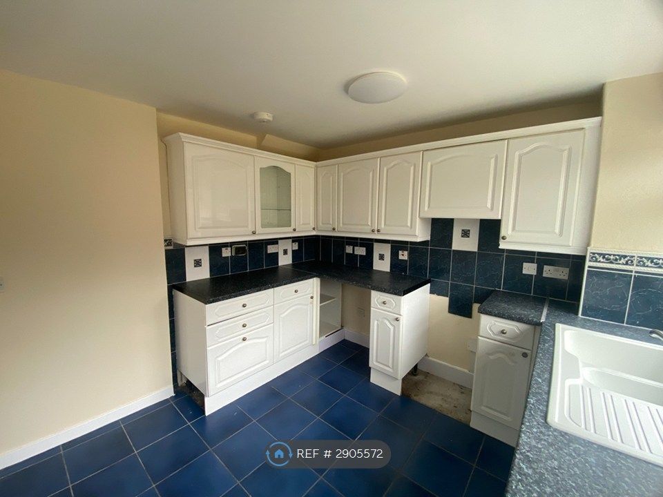 Additional image 5 of 3 bed terraced house to rentIona Court, Irvine KA11