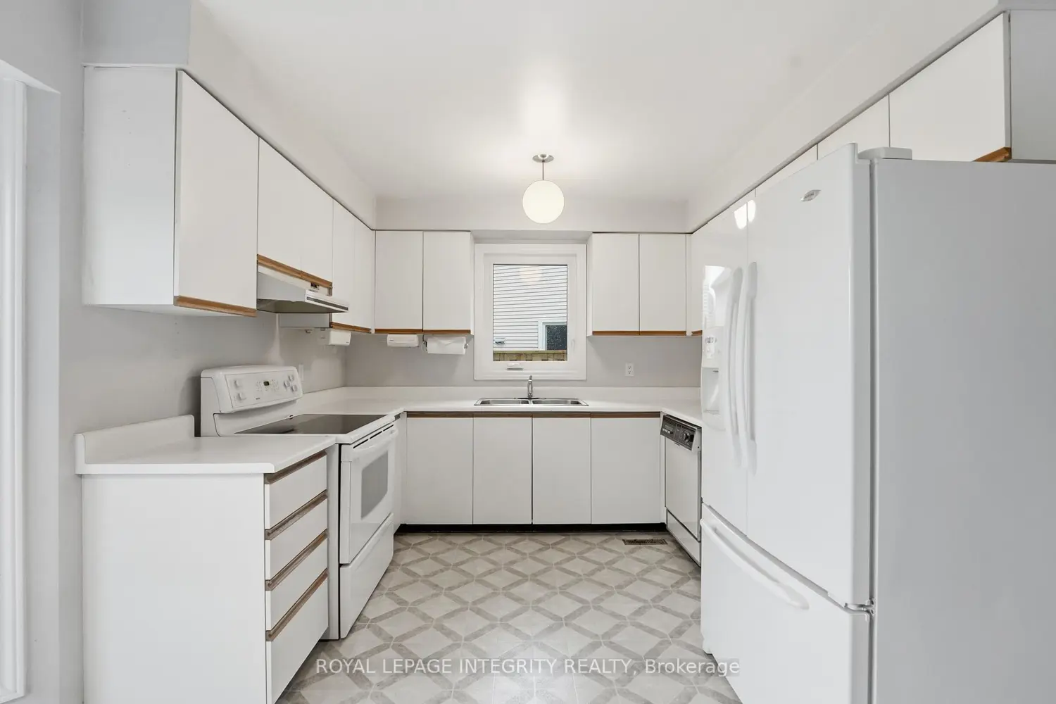 Additional image 7 of 2133 Lenester Avenue