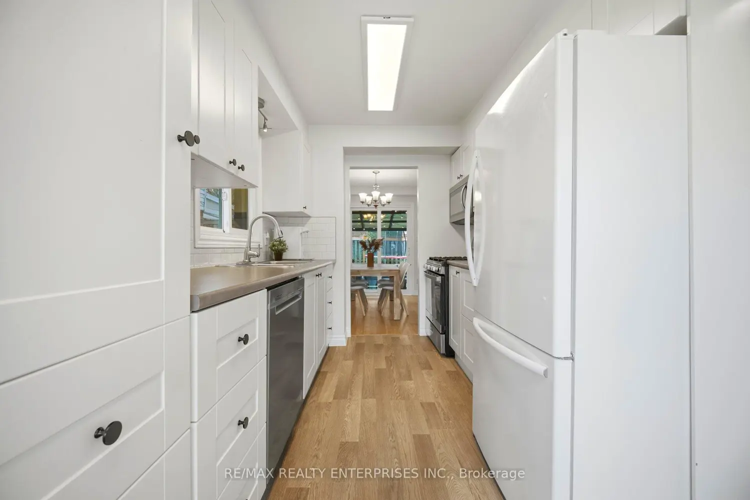 Additional image 4 of 3019 Sandlewood Court