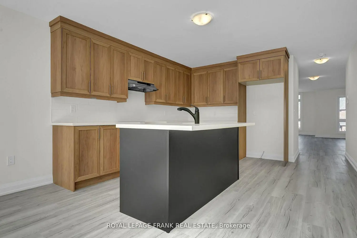 Additional image 9 of 327 Anderson Avenue