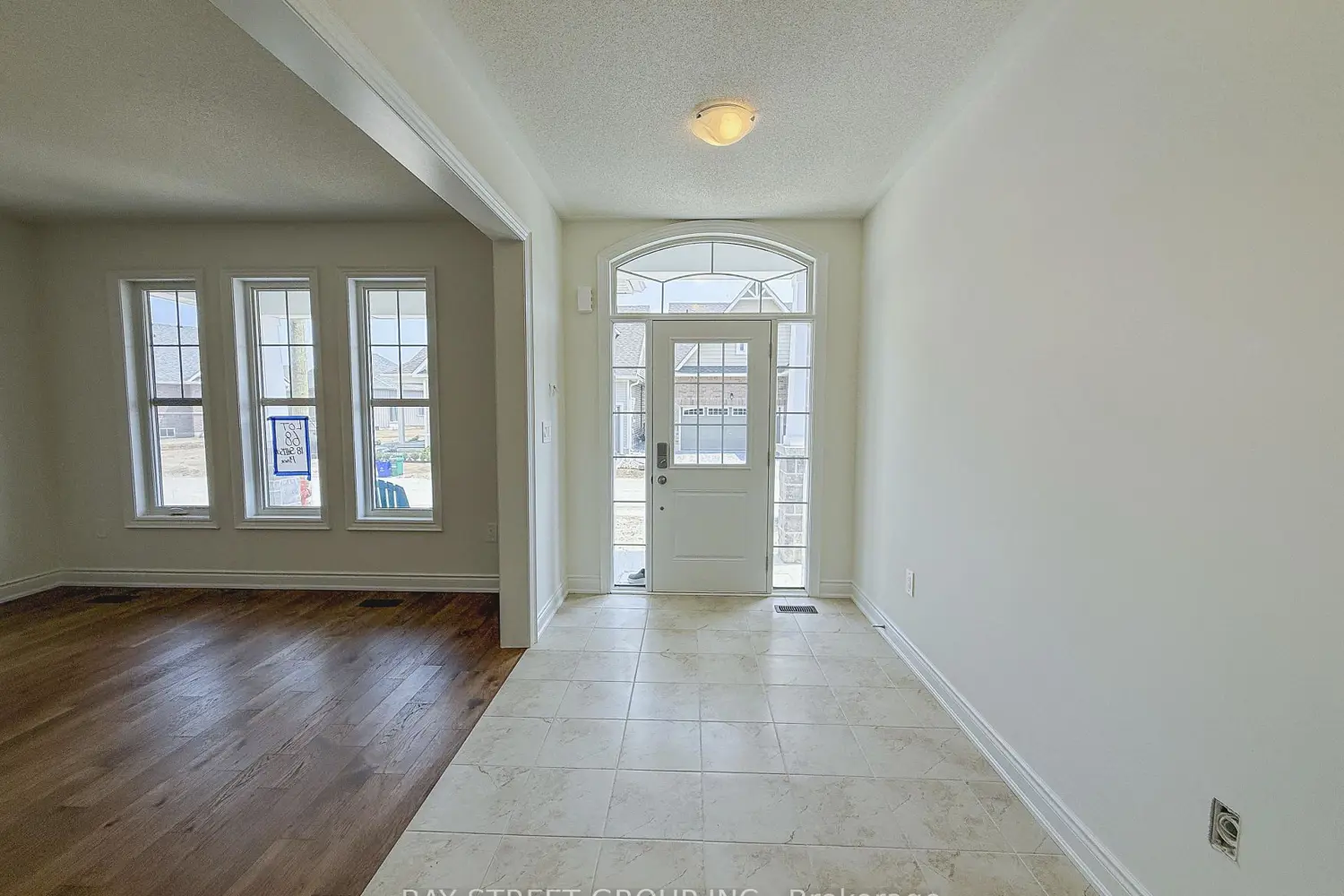 18 Shelson Place photo 2