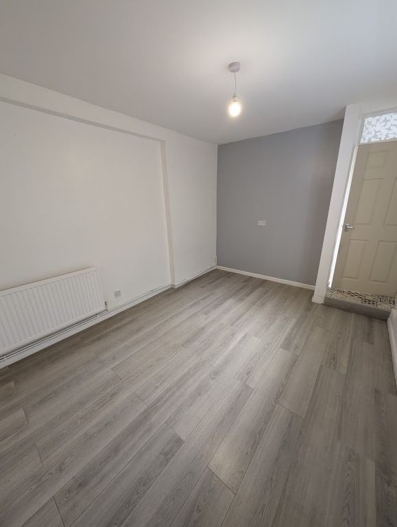 Additional image 3 of 1 bed flat to rentBurlington Street, Barry CF63