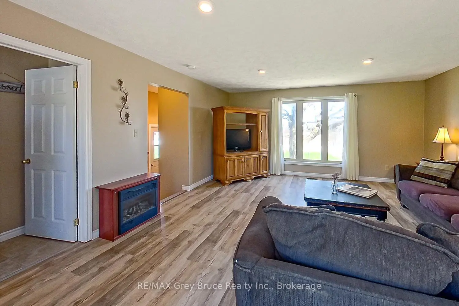 Additional image 12 of 206 Lindsay Road 30