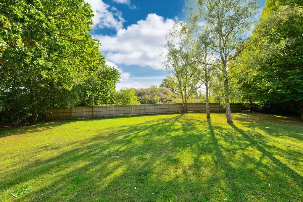 Additional image 21 of 7 bed detached house to rentChavey Down Road, Winkfield Row, Bracknell, Berkshire RG42