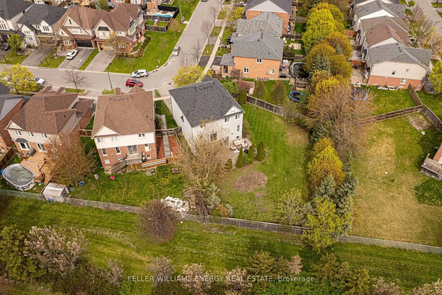 Additional image 19 of 105 Woodbine Place