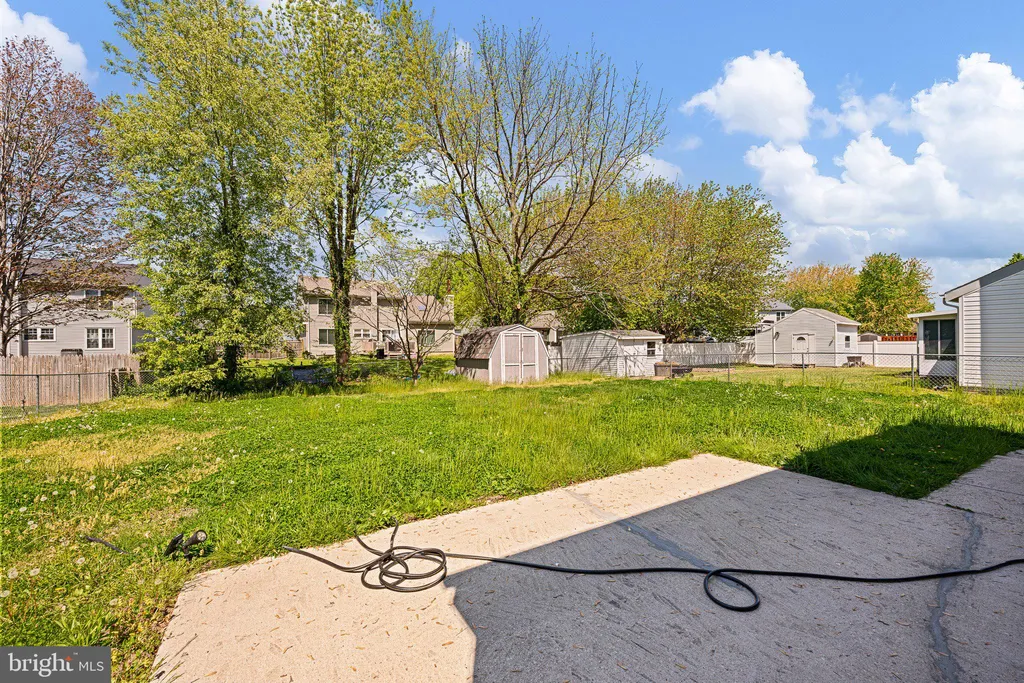 1207 S Farmview Drive, Dover, DE 19904