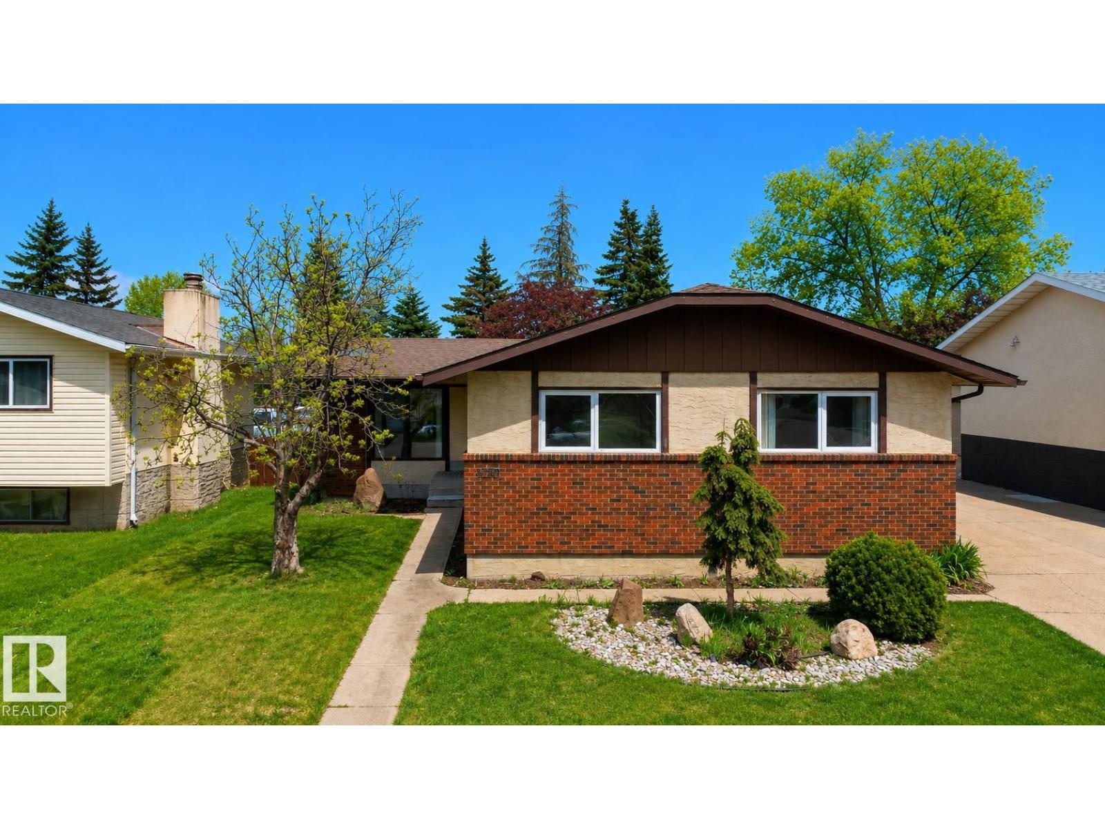 1731 51 Street NW, Edmonton, AB, T6L1K1