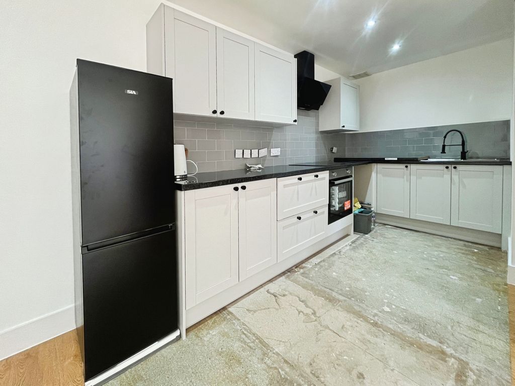 Additional image 3 of 2 bed flat to rentBrook Court, Bridgend CF31