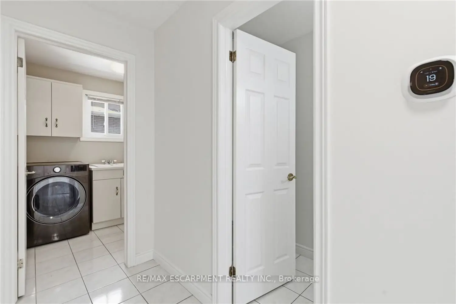 Additional image 9 of 12 Sumner Crescent