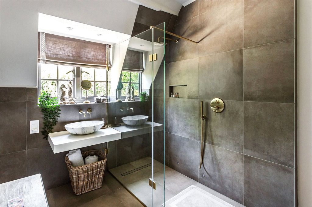 Additional image 25 of 5 bed detached house to rentThe Street, Slinfold, Horsham, West Sussex RH13