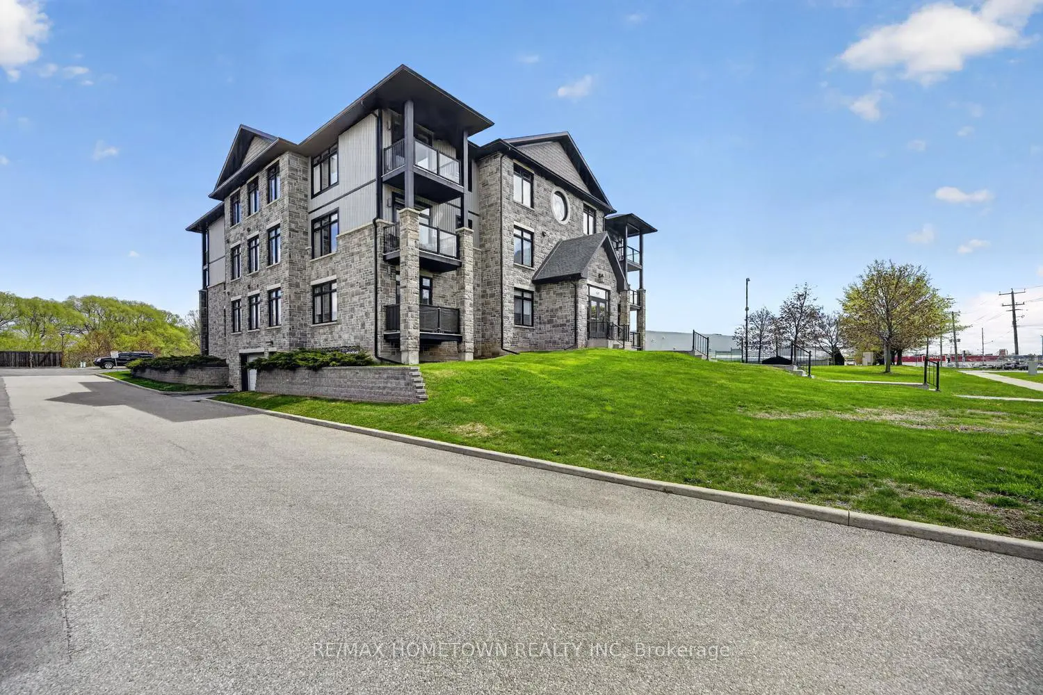 Additional image 20 of 1109 Millwood Avenue 101