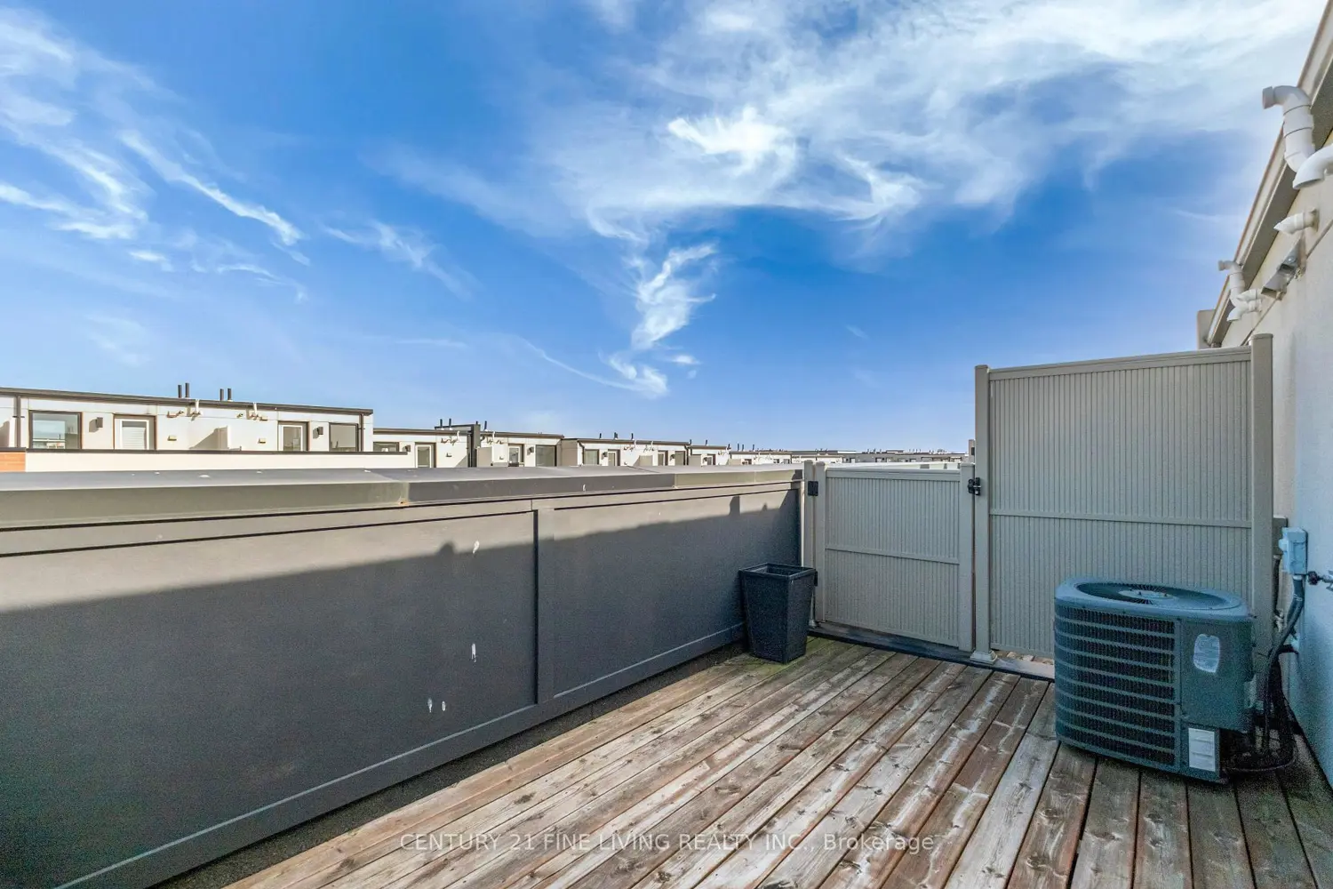 279 Downsview Park Boulevard photo 4