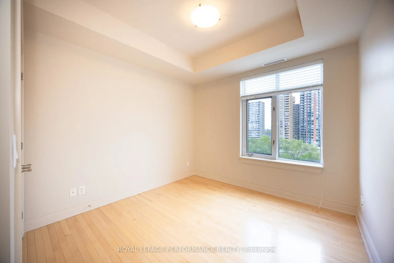 Additional image 9 of 95 Bronson Avenue 1006