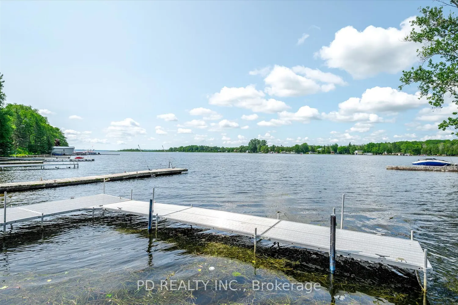 48 Sturgeon Glen Road