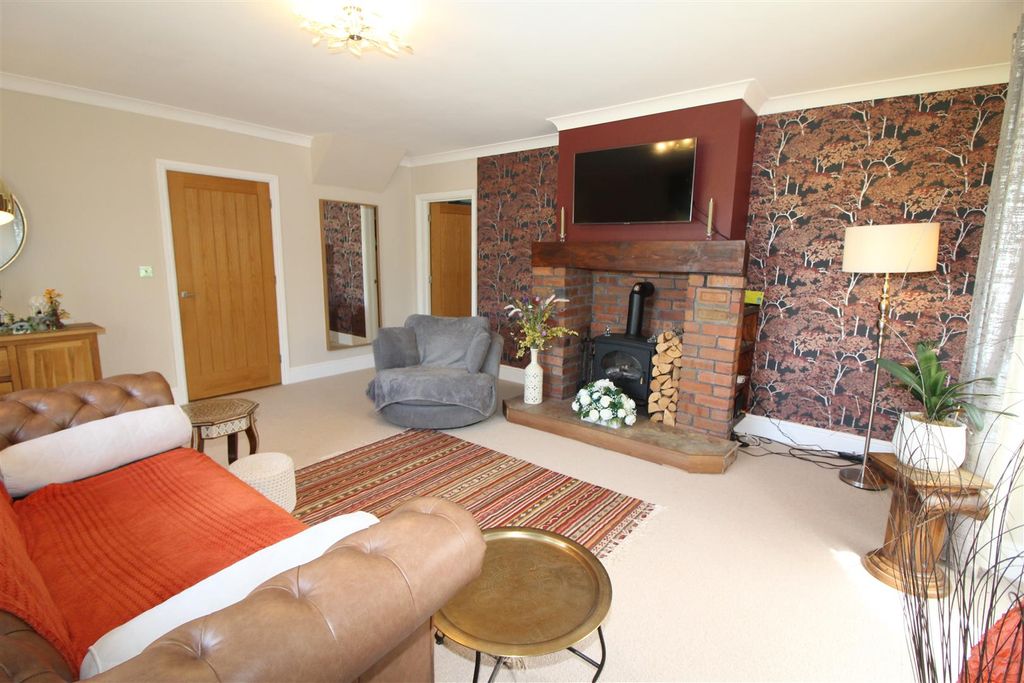 Additional image 5 of 3 bed detached bungalow for saleGlyn Milwr, Blaina, Abertillery NP13