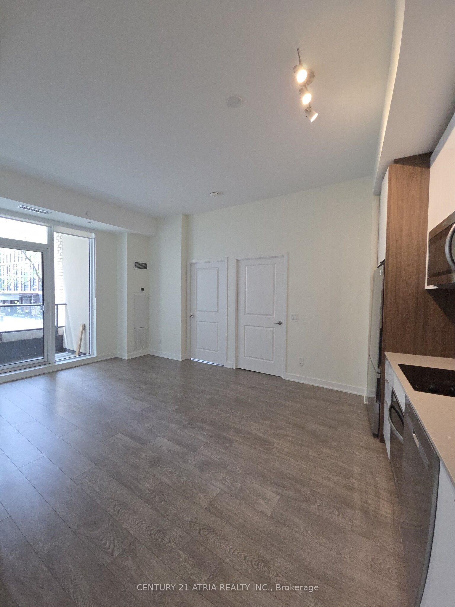 Additional image 3 of 227-543 Richmond Street W, Toronto, ON, M5V 1Y6