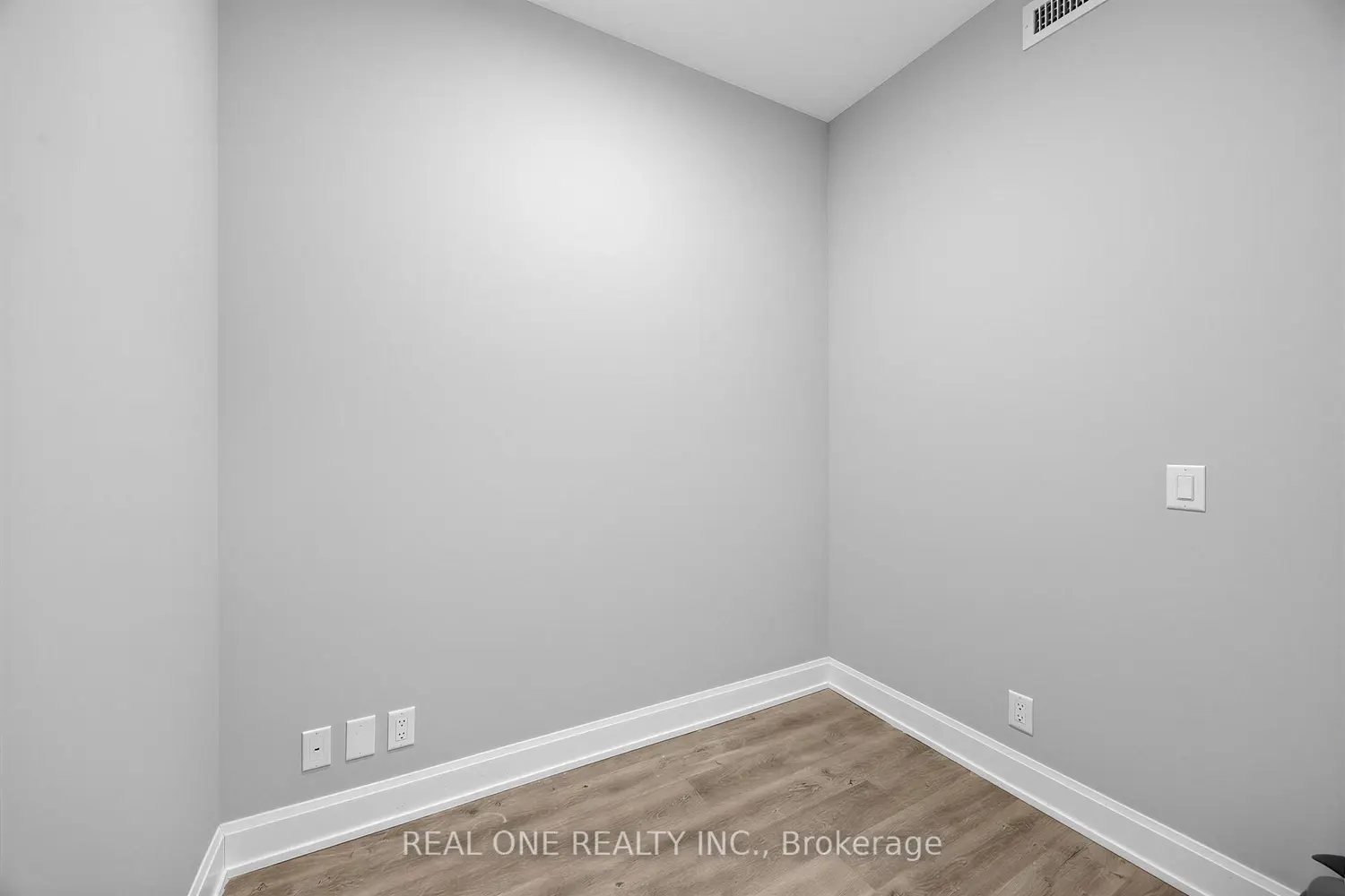 Additional image 8 of 12 Gandhi Lane 2611