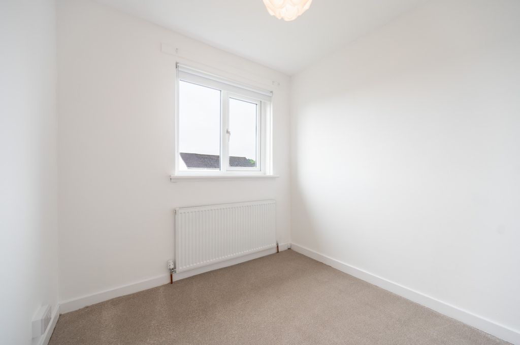Additional image 10 of 3 bed semi-detached house to rentLambie Crescent, Newton Mearns, East Renfrewshire G77