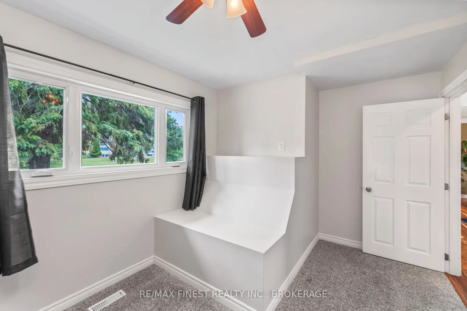 Additional image 5 of 1429 Avondale Crescent