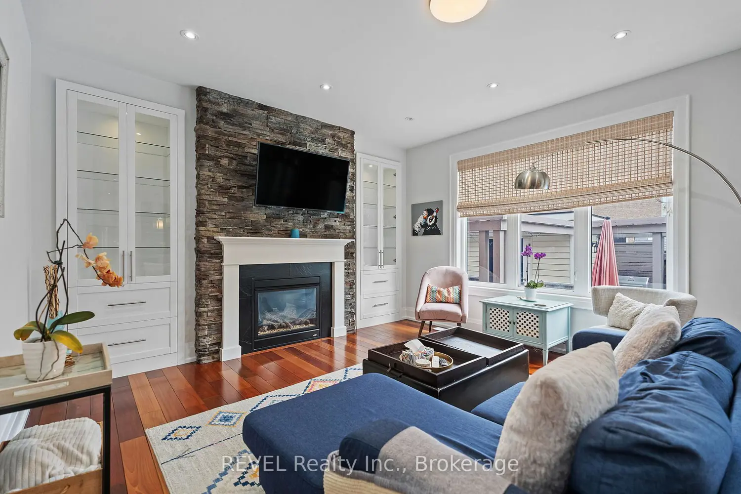 401 Schreyer Crescent photo 5