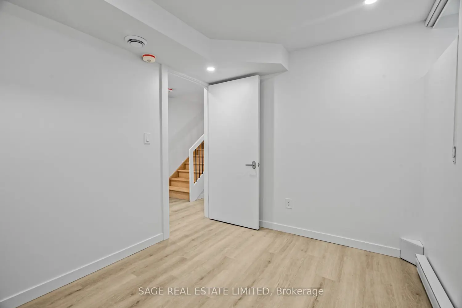 Additional image 13 of 25 Chamberlain Avenue