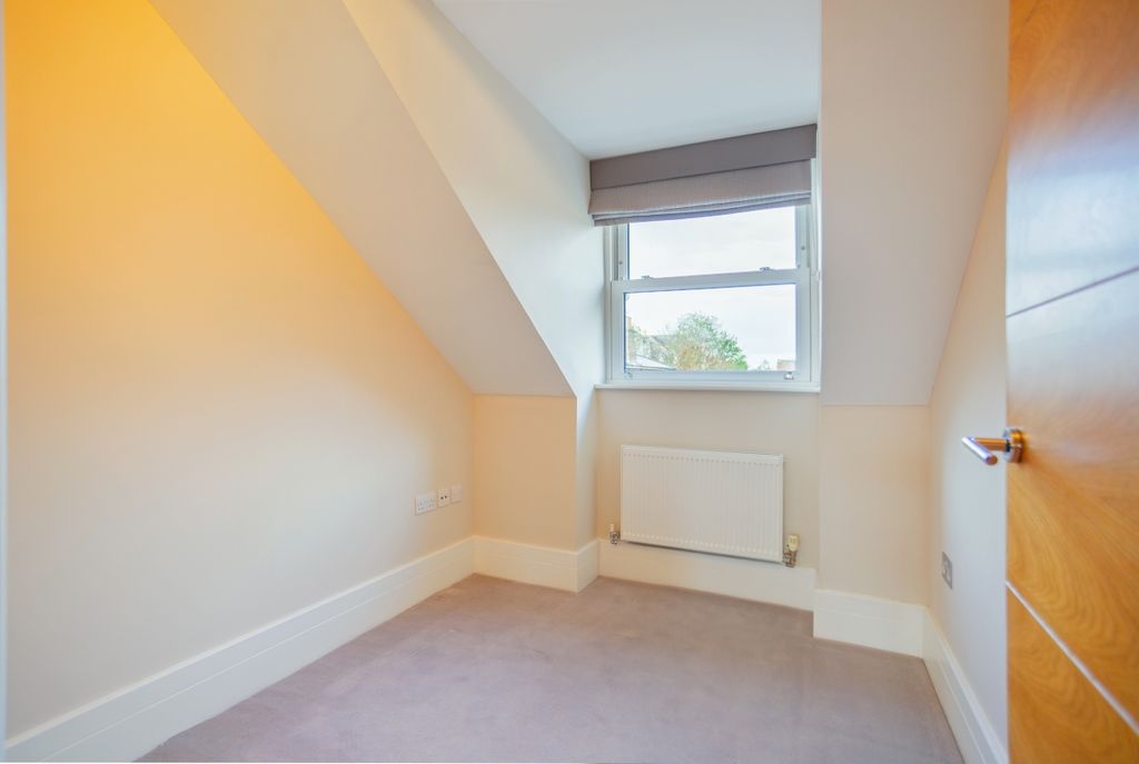 Additional image 21 of 4 bed town house to rentHawtrey Road, Windsor SL4