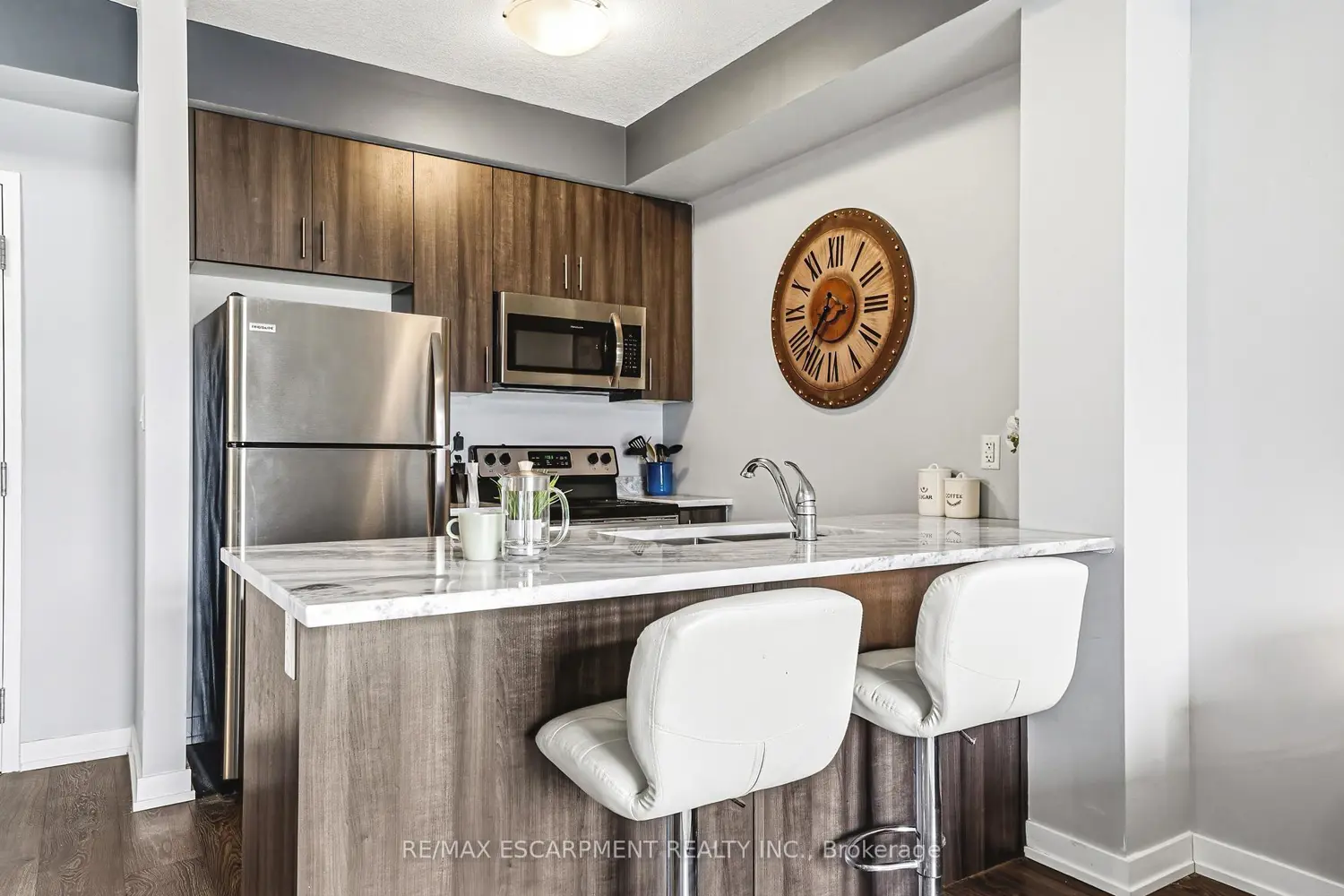 125 Shoreview Place 134 photo 4