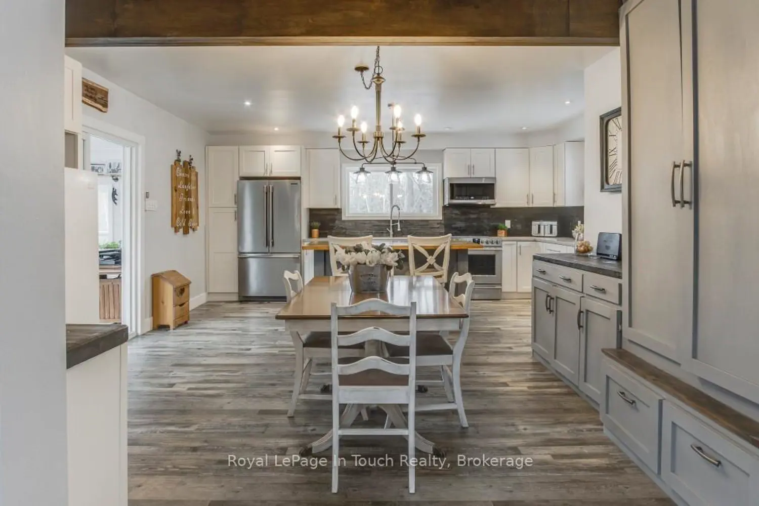 36 Meadows Avenue photo 5