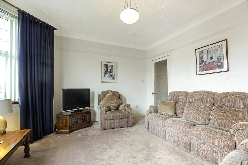 Additional image 3 of 4 bed flat for saleSouth Hamilton Street, Kilmarnock, East Ayrshire KA1