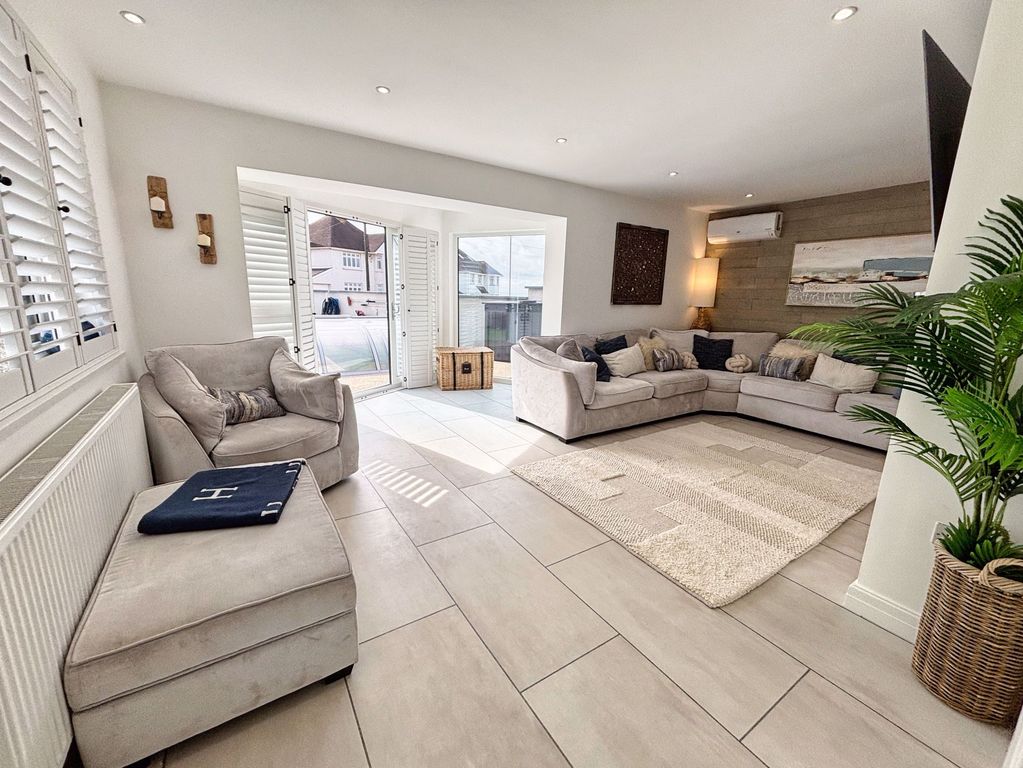Additional image 12 of 4 bed detached house for saleCarlton Place, Porthcawl CF36