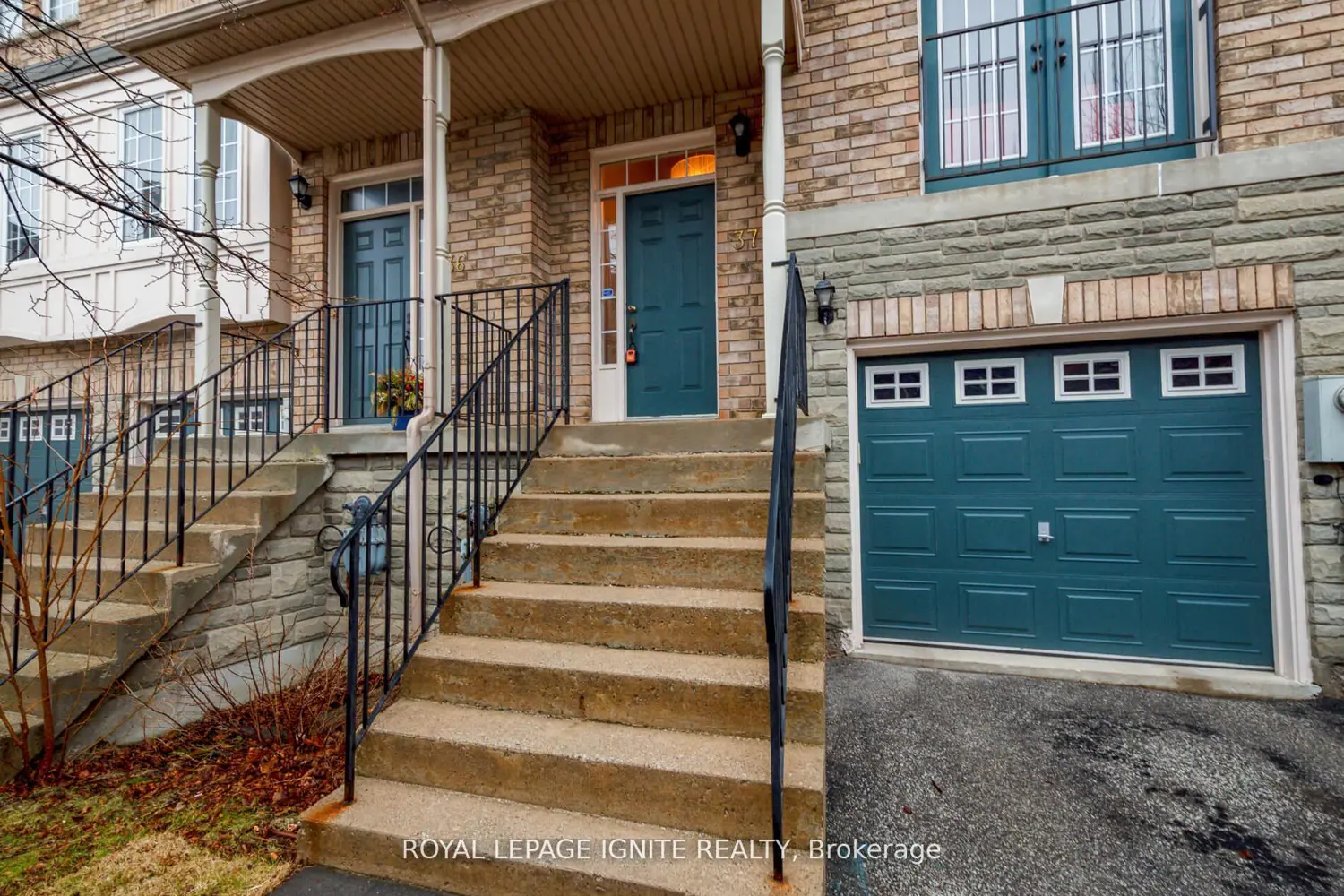 19 Foxchase Avenue 37